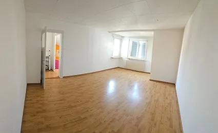 Helle 2-Zimmer-Altbau-Wohnung mit Balkon