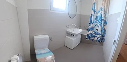 Helle 2-Zimmer-Altbau-Wohnung mit Balkon