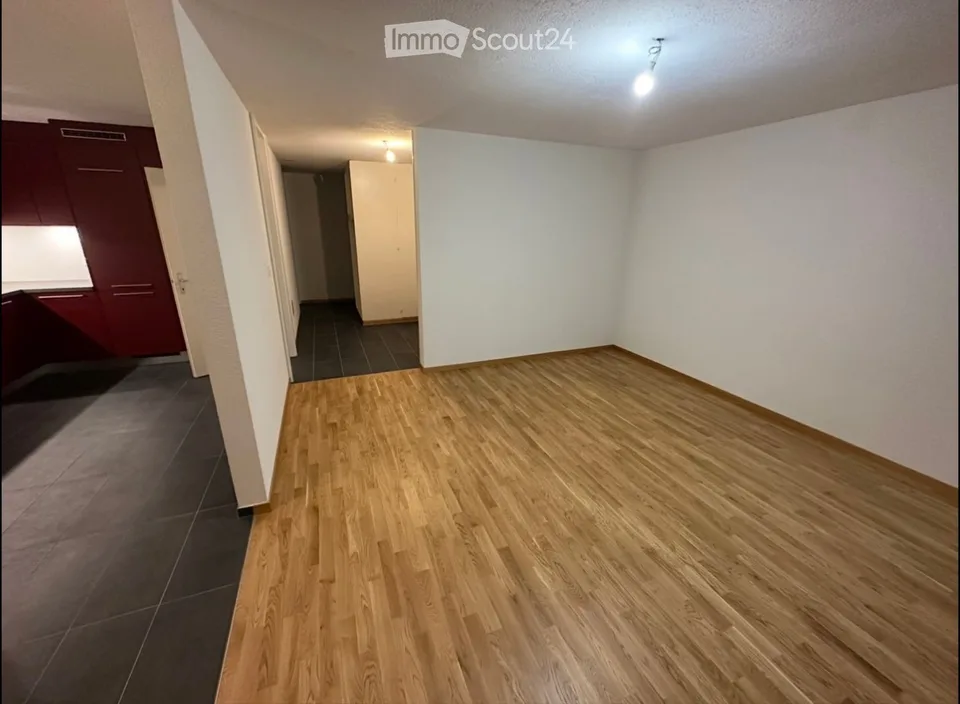 Wohnung mit 4,5 Zimmern im 4. Stock