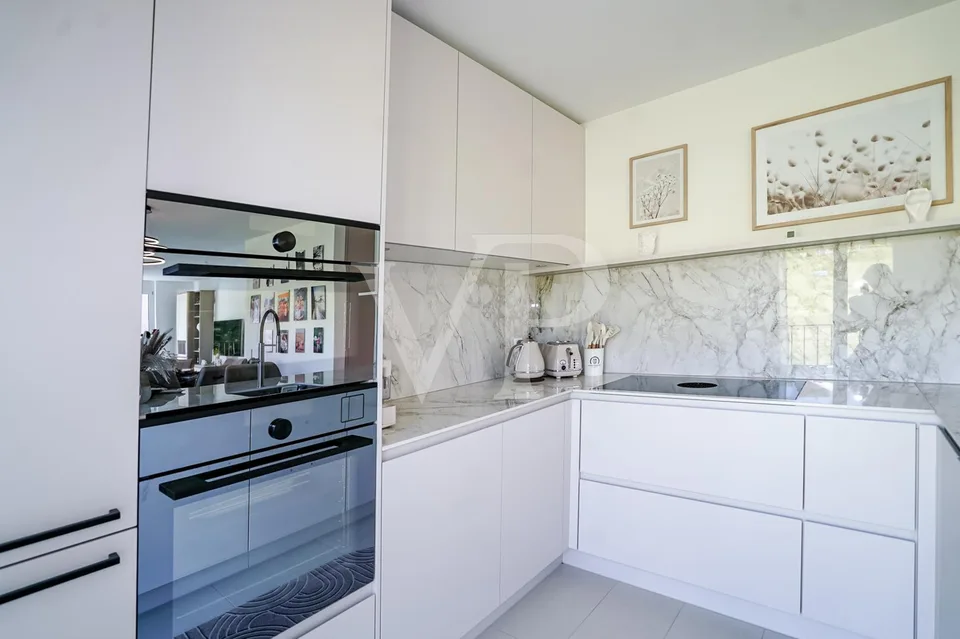 RÉSERVÉ - Appartement de 3,5 pièces lumineux - un rêve en blanc et crème – photo 8 sur 13