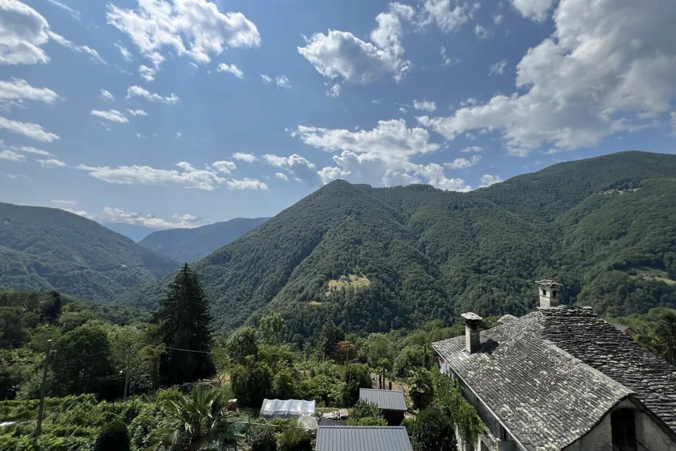 "Architektur trifft Natur" - Modernes Wohnen im Valle Onsernone mit herrlicher Aussicht - Bestzustand / Erstwohnsitz – Foto 7 von 30