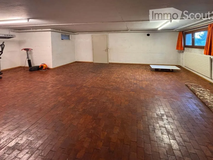 Casa unifamiliare indipendente, grande terreno, posizione esclusiva su una collina, privacy, vantaggiosa in termini di tasse – foto 10 di 12