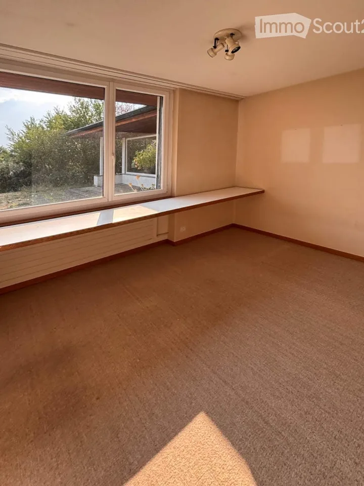Casa unifamiliare indipendente, grande terreno, posizione esclusiva su una collina, privacy, vantaggiosa in termini di tasse – foto 8 di 12