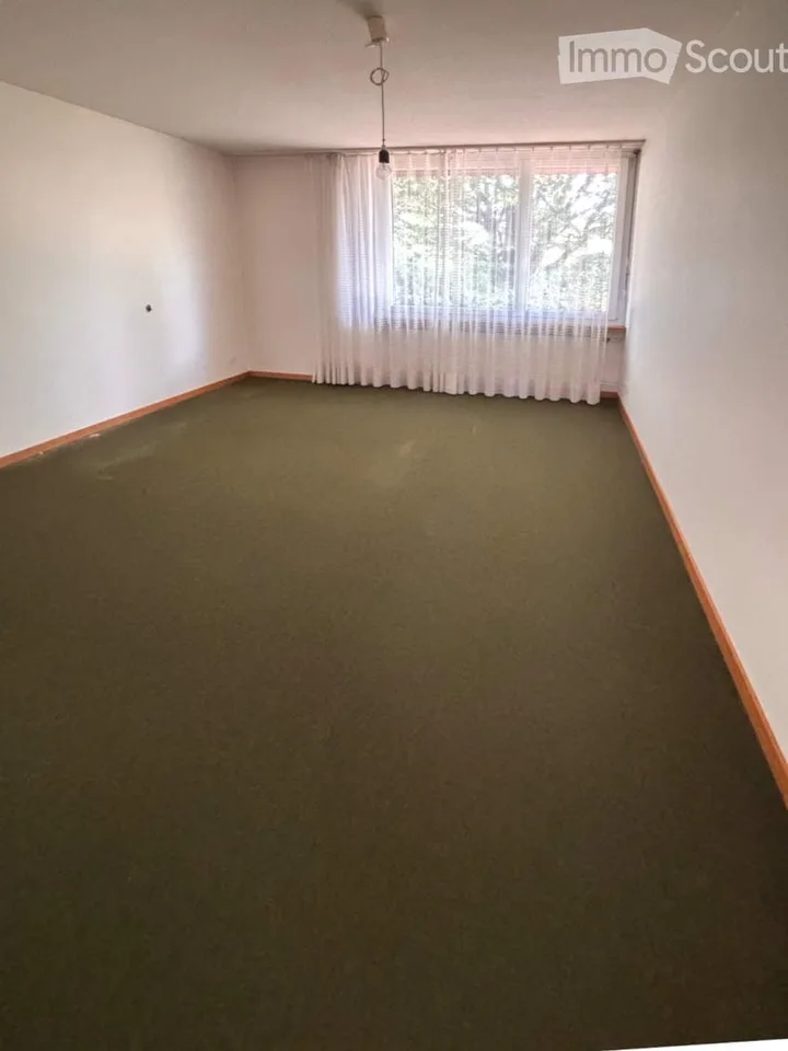 Casa unifamiliare indipendente, grande terreno, posizione esclusiva su una collina, privacy, vantaggiosa in termini di tasse – foto 9 di 12