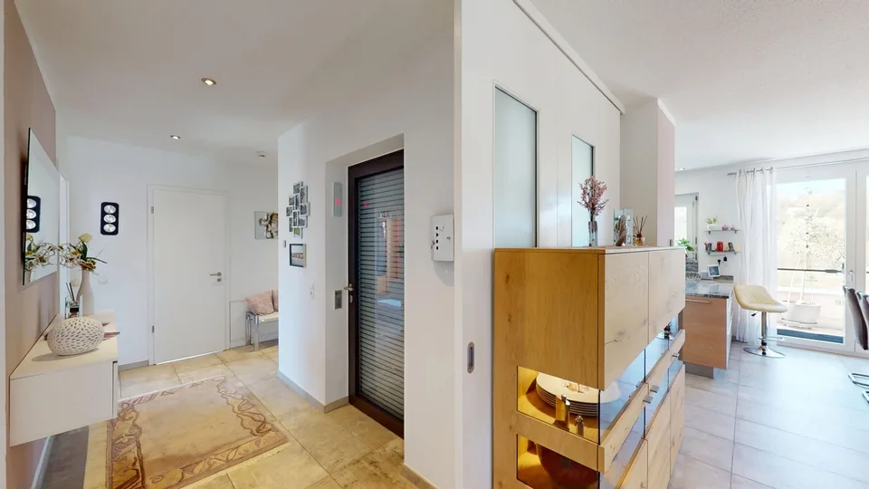 PENTHOUSE ESCLUSIVO A WEHR CON GRANDE TERRAZZA SULLA COPERTURA E VISTA PANORAMICA – foto 6 di 12