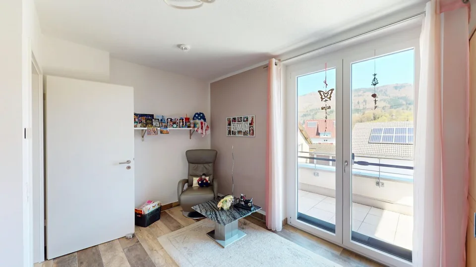 PENTHOUSE ESCLUSIVO A WEHR CON GRANDE TERRAZZA SULLA COPERTURA E VISTA PANORAMICA – foto 11 di 12