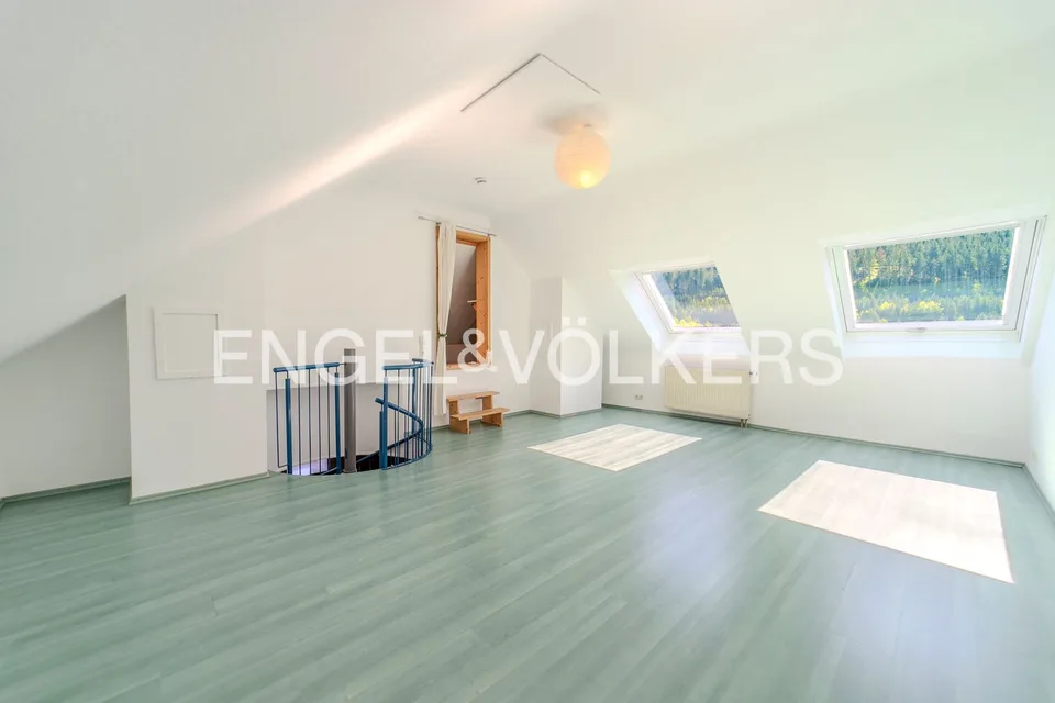 Réservé : appartement au dernier étage avec 3 pièces – photo 3 sur 9