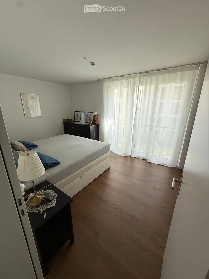 Appartement moderne 3.5 pièces neuf à Regensdorf