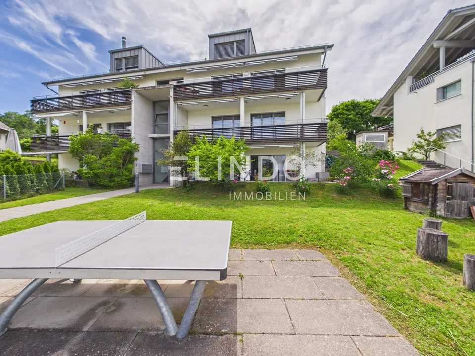 Appartement moderne de 5,5 pièces à Maur - à seulement 15 minutes de Zurich
