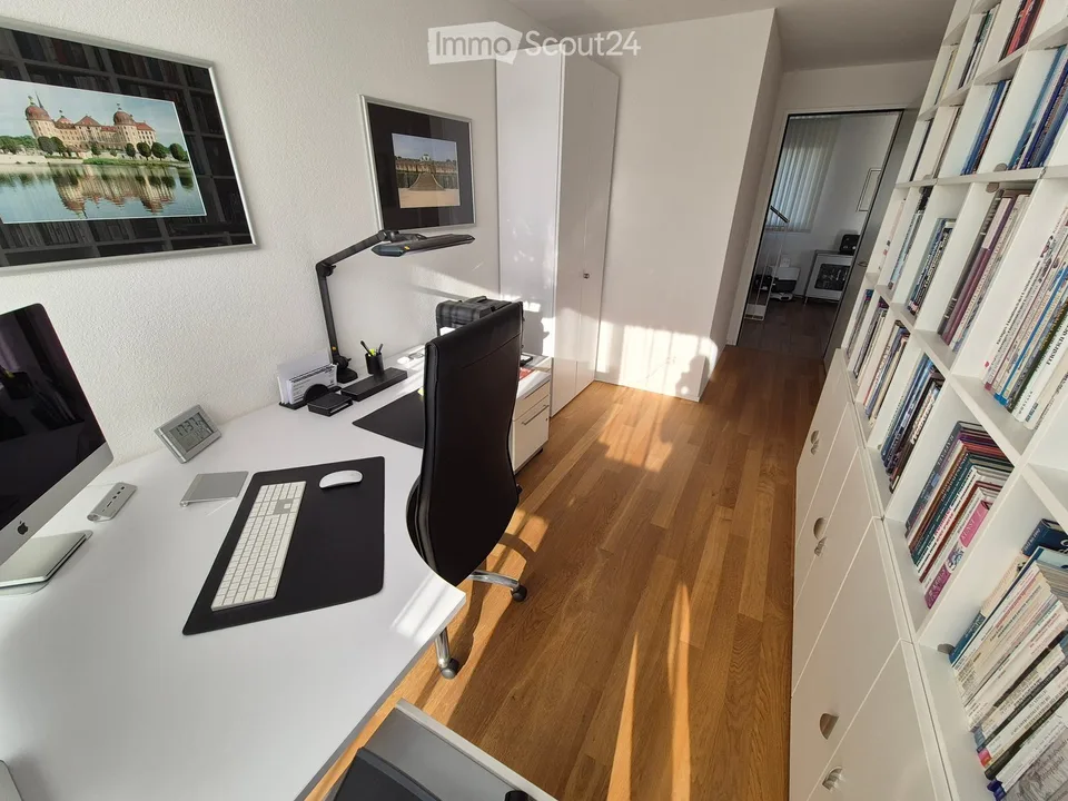 Modern 4.5-room attic apartment in Hochdorf – First-class living with a far-reaching view