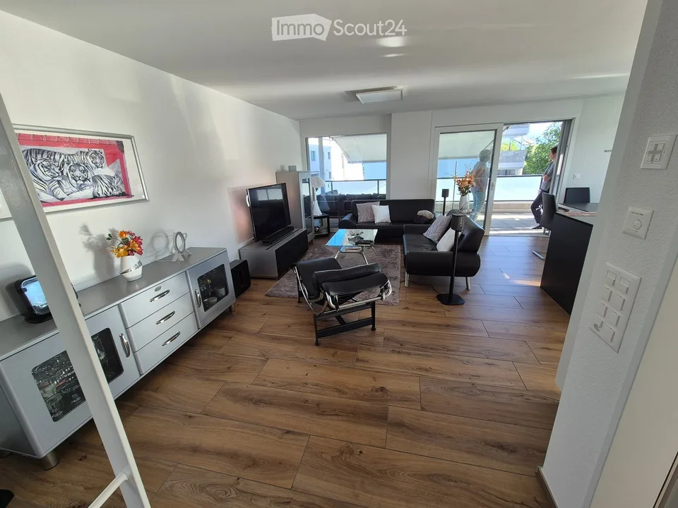 Modern 4.5-room attic apartment in Hochdorf – First-class living with a far-reaching view