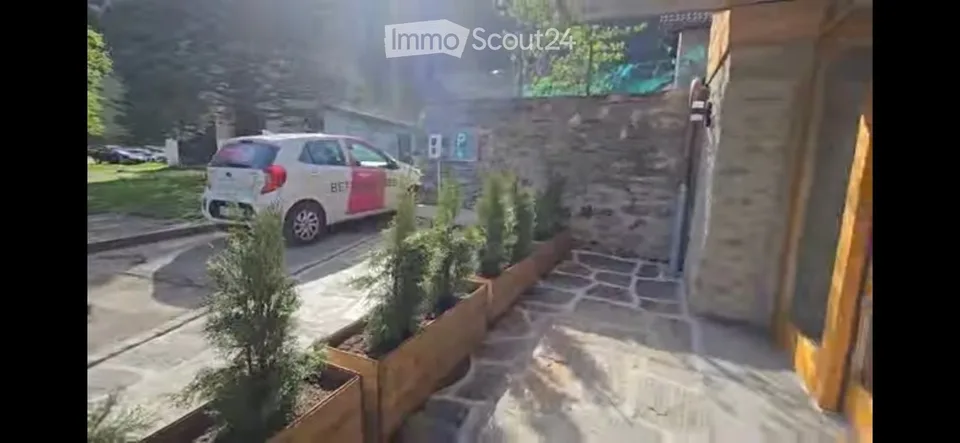 Subletter for apartment in chalet