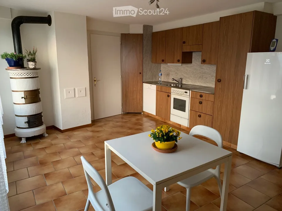 2 rooms, 42 m2, rent CHF 1100, charges included
