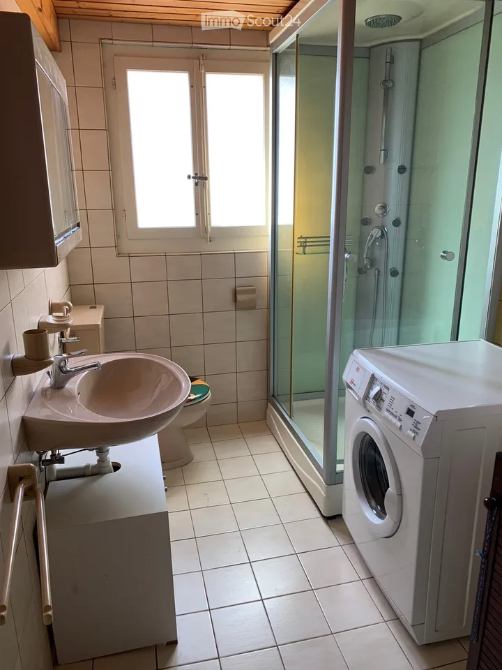 2 rooms, 42 m2, rent CHF 1100, charges included
