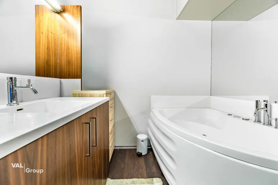 Appartamento attico esclusivo 4.5 locali con terrazza spaziosa e sauna a Visp