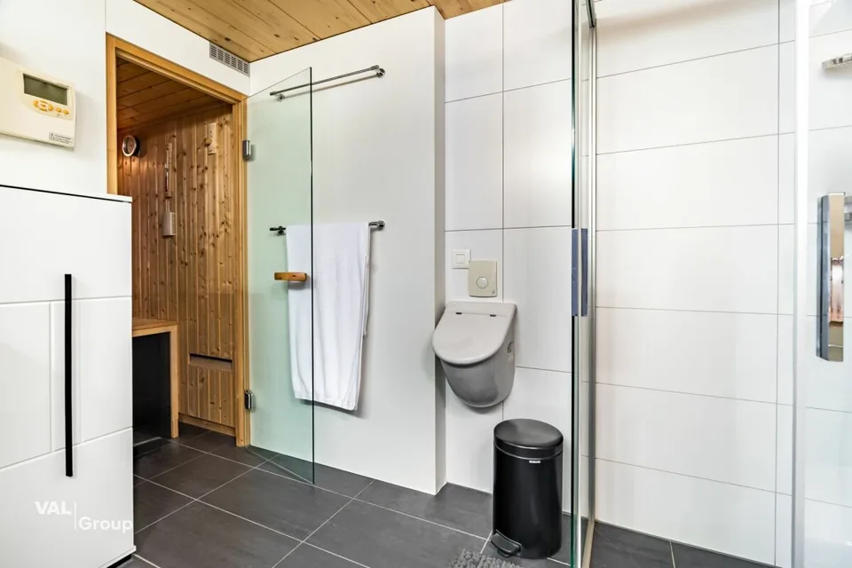 Appartamento attico esclusivo 4.5 locali con terrazza spaziosa e sauna a Visp