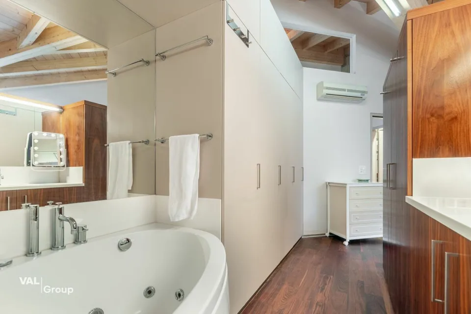 Appartamento attico esclusivo 4.5 locali con terrazza spaziosa e sauna a Visp