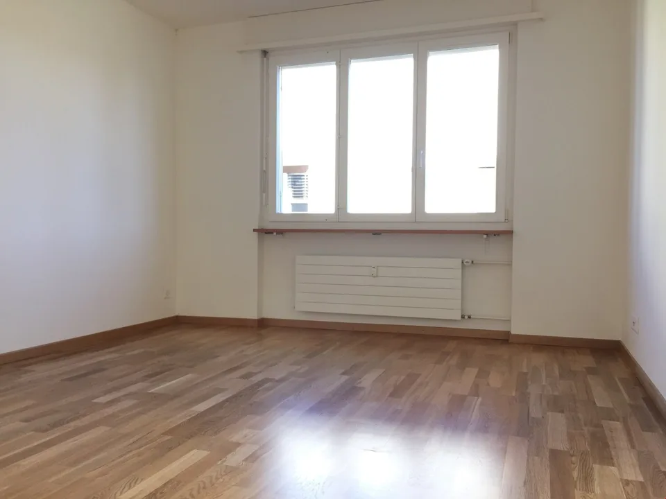 Zu vermieten ruhig gelegene, sonnige 3.5 Zimmerwohnung!