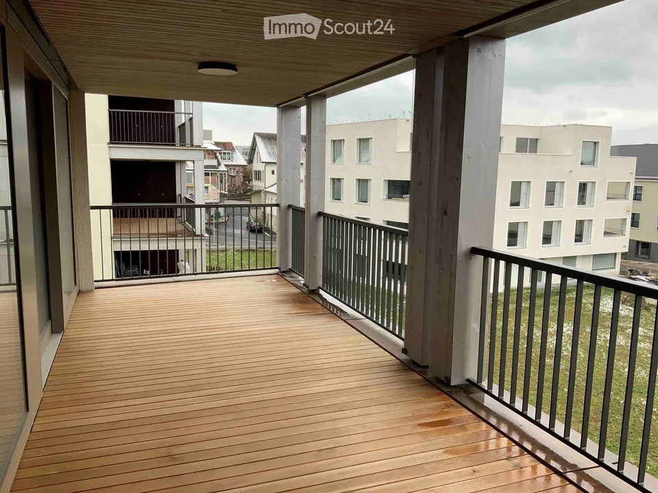 Appartement au bord du ruisseau du village avec beaucoup de lumière