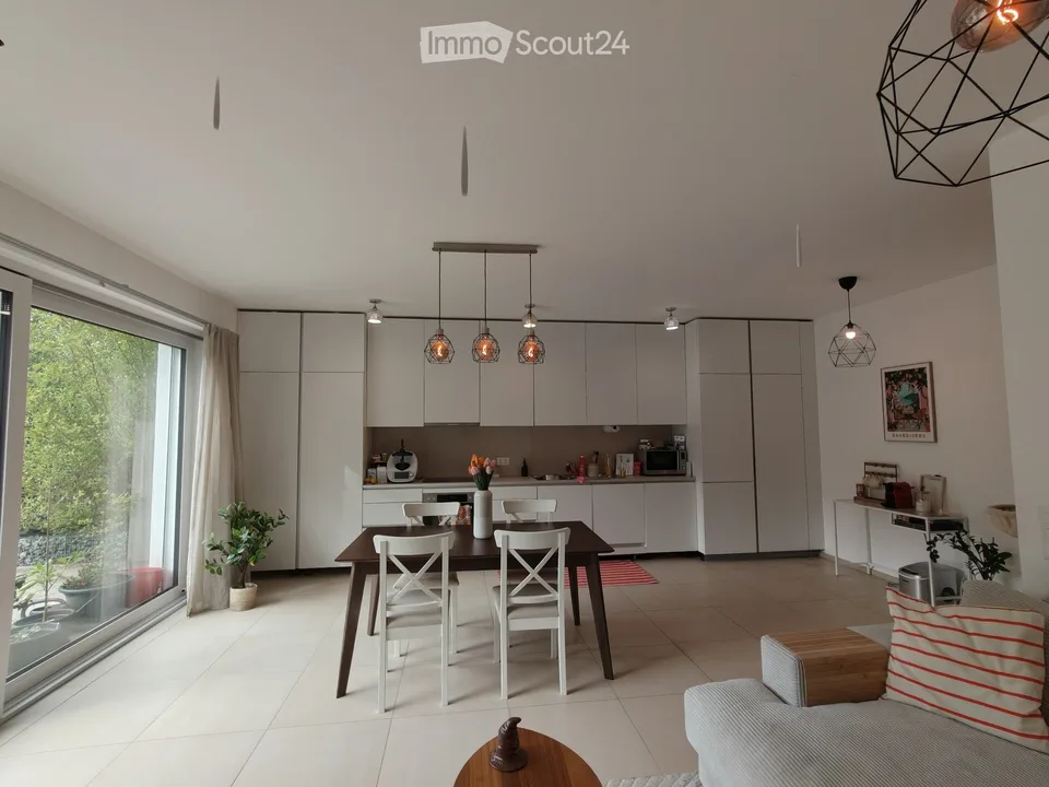 Appartement spacieux de 4,5 pièces neuf à Mollis, GL