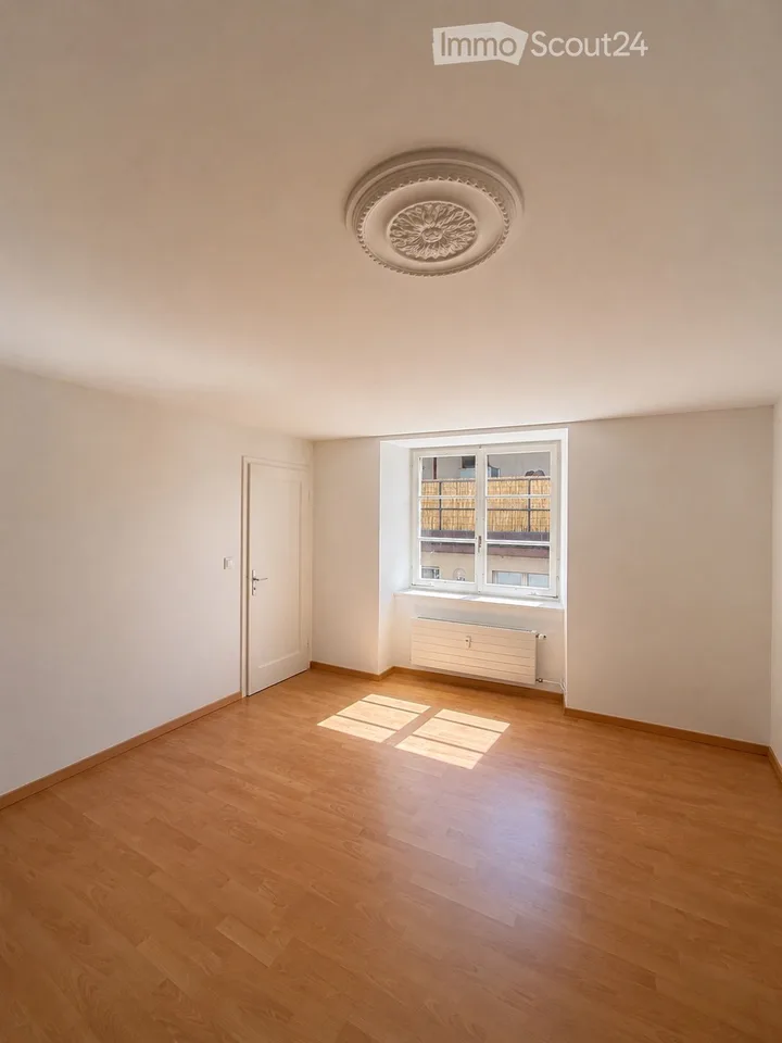 Office / Storage room in the old town with private WC & rooftop terrace