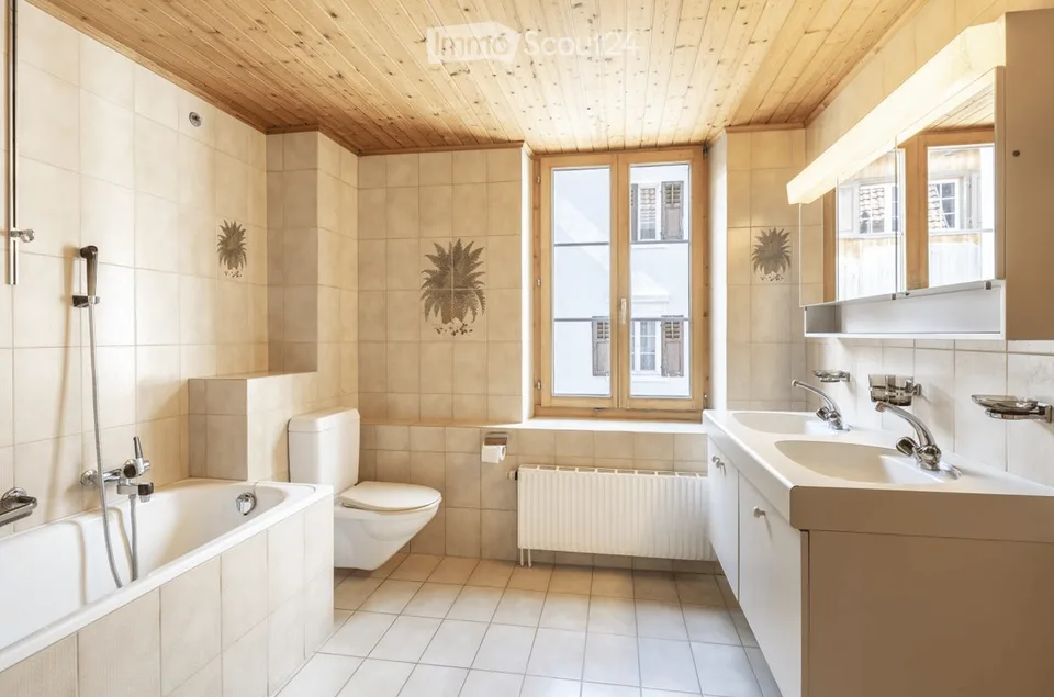 Helle 4.5-Zimmer-Wohnung mit Balkon und schöner Aussicht in Bonaduz