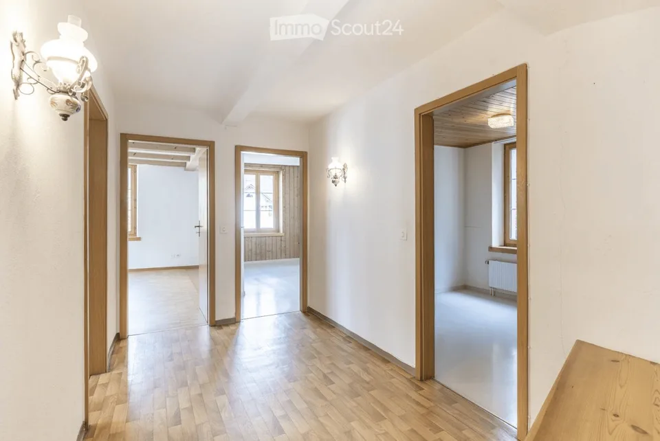 Helle 4.5-Zimmer-Wohnung mit Balkon und schöner Aussicht in Bonaduz