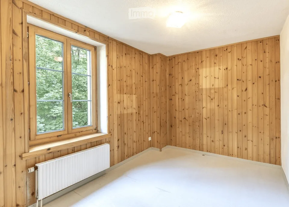 Helle 4.5-Zimmer-Wohnung mit Balkon und schöner Aussicht in Bonaduz