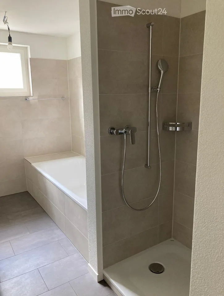 Helle 3.5-Zimmer-Wohnung mit Balkon in Wädenswil – ruhige Lage mit bester Anbindung