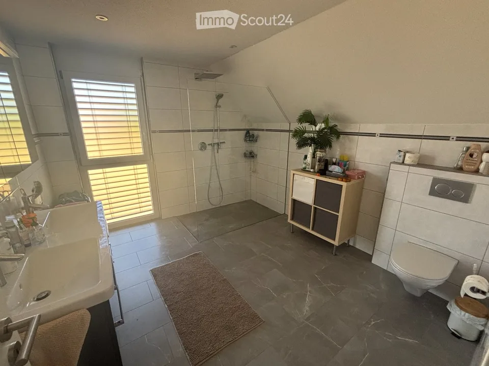 Casa moderna in zona residenziale tranquilla - Sottolocatario ricercato