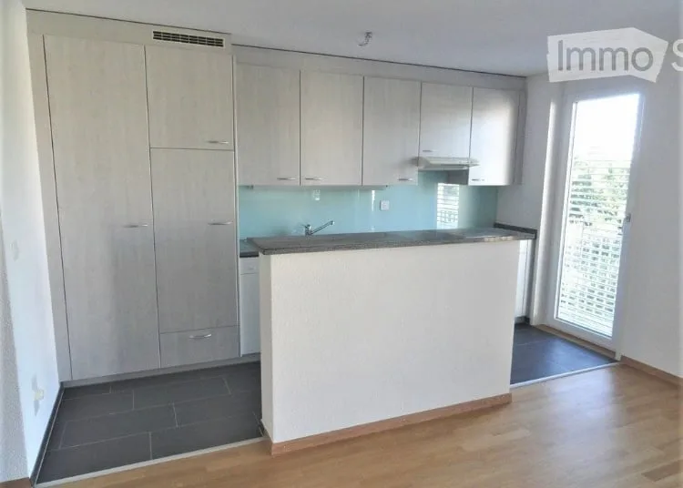 Charmante 2-Zimmer-Wohnung mit Balkon und schöner Aussicht in Zollikofen