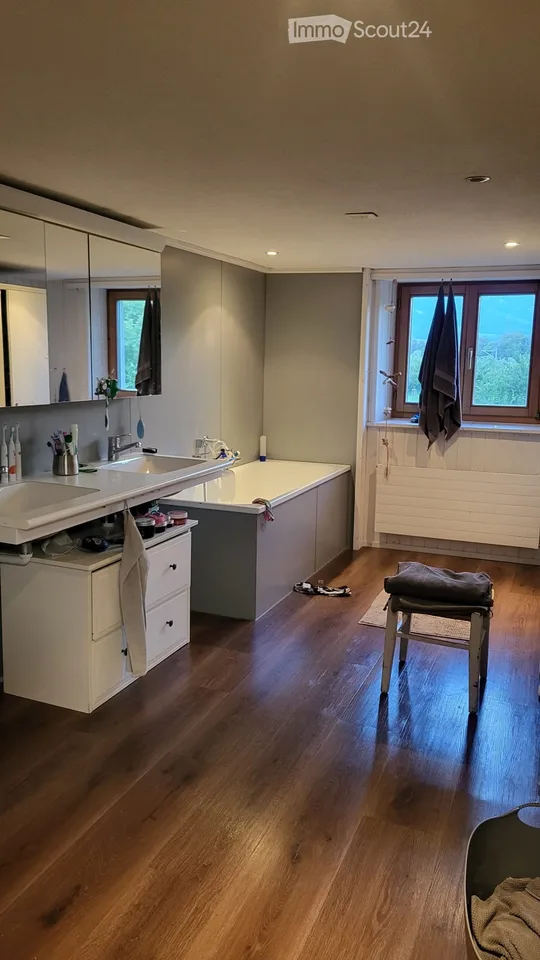Grande maison sur une ferme à louer