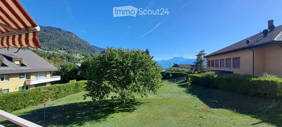 Bright apartment, mountain view, lake glimpse, from October