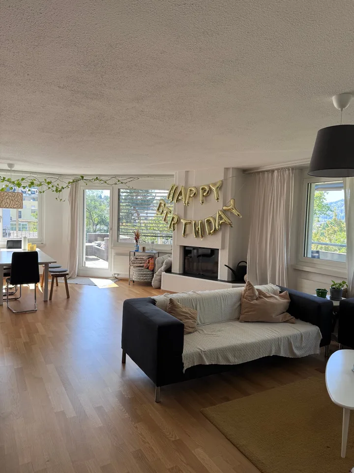 Gemütliches, helles WG-Zimmer zu vermieten