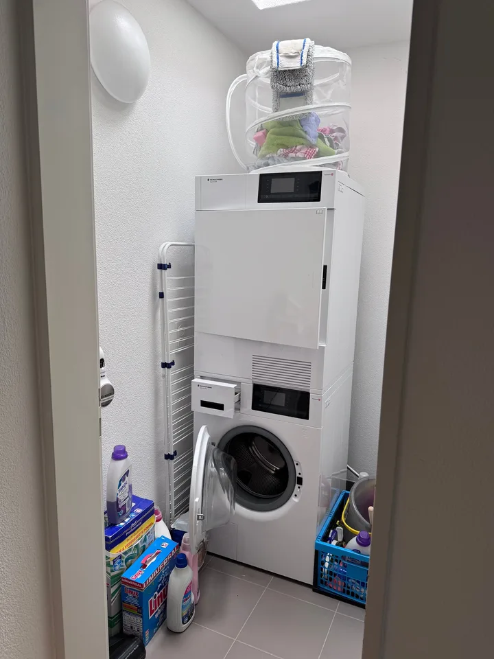 Gemütliches, helles WG-Zimmer zu vermieten