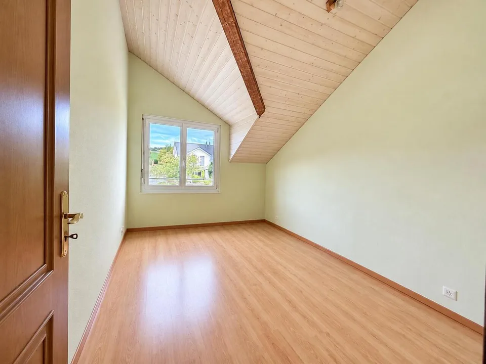 Ampio appartamento di 3,5 locali con grande balcone-terrazza – foto 7 di 13
