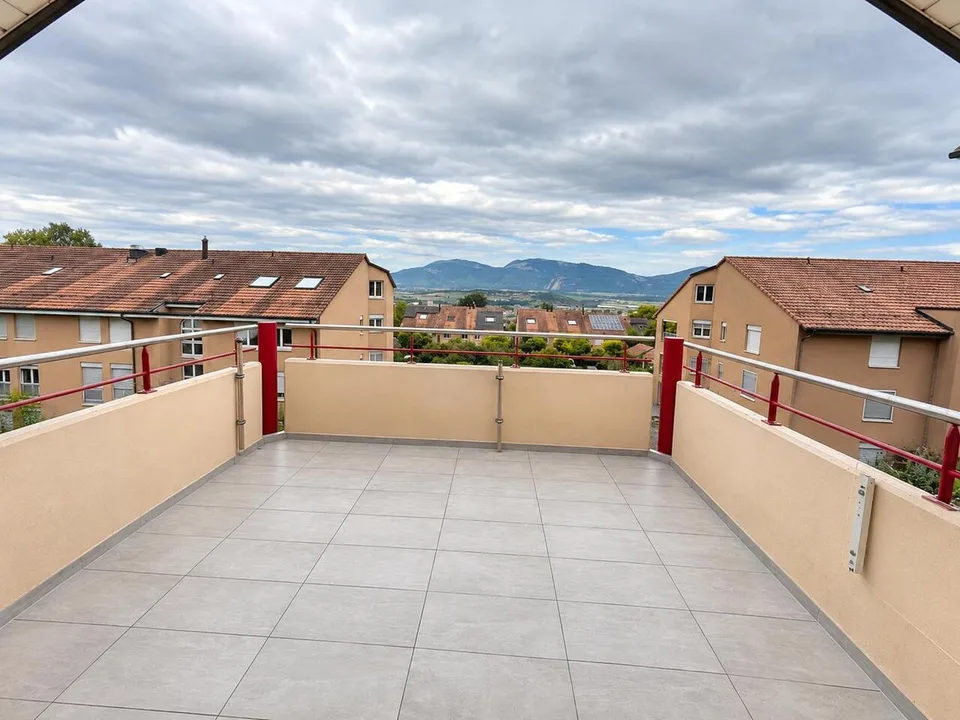 Ampio appartamento di 3,5 locali con grande balcone-terrazza – foto 5 di 13