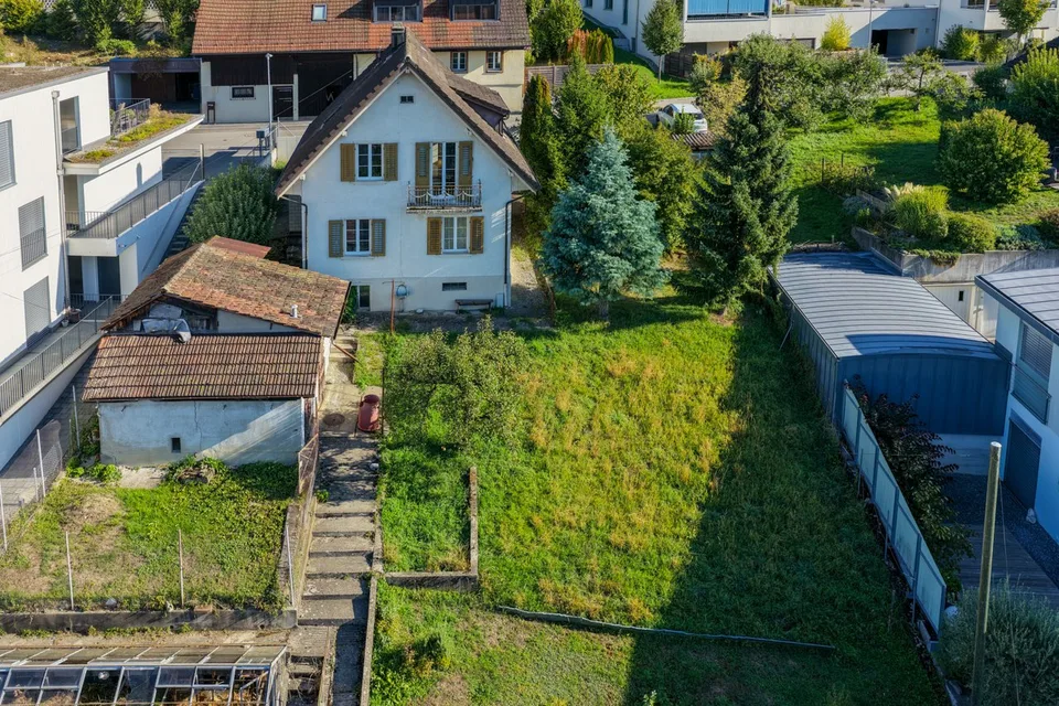 Bauland mit Altliegenschaft an bevorzugter Aussichtslage – Foto 2 von 10