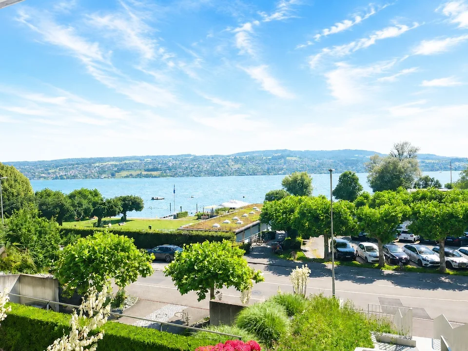 Votre nouvelle maison avec vue imprenable sur le lac et plage
