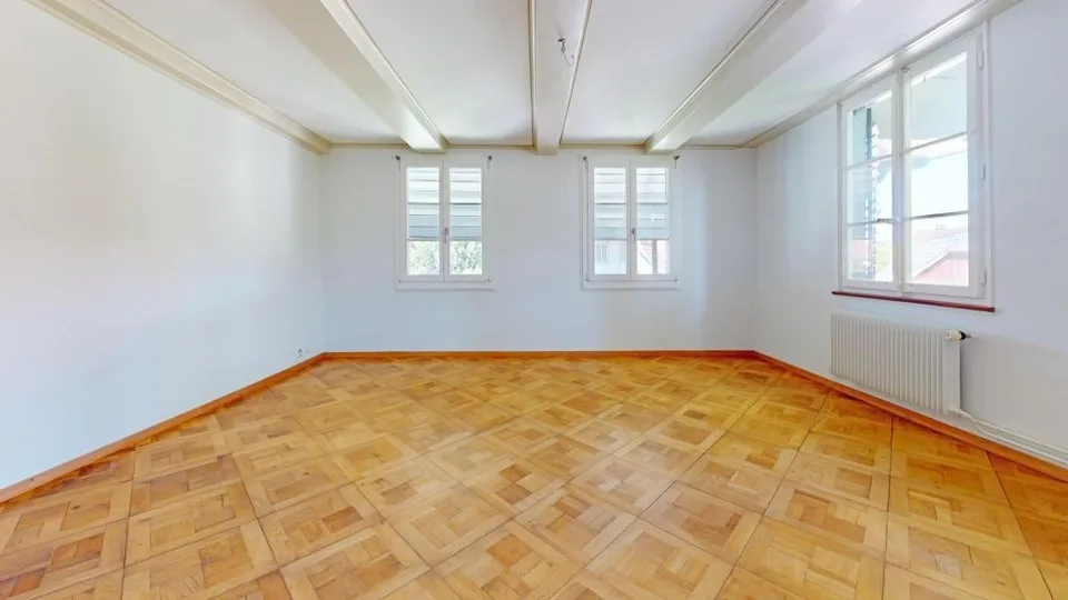 Un edificio residenziale unico e bellissimo con tre appartamenti enormi, che potrebbero anche essere ideali come ufficio – foto 20 di 29
