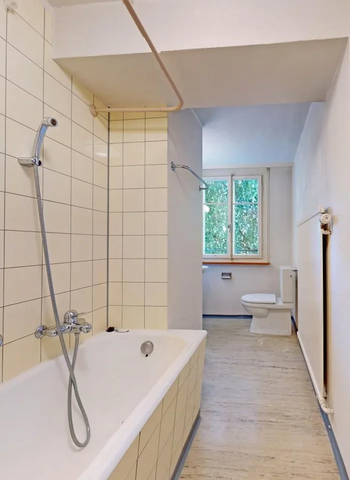 Un edificio residenziale unico e bellissimo con tre appartamenti enormi, che potrebbero anche essere ideali come ufficio – foto 16 di 29