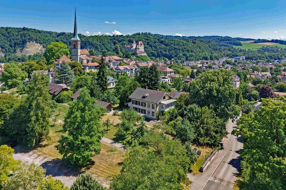 Historische Baukunst an allerbester Lage mit traumhafter Aussicht ins Emmental und auf die Alpen – Foto 6 von 16