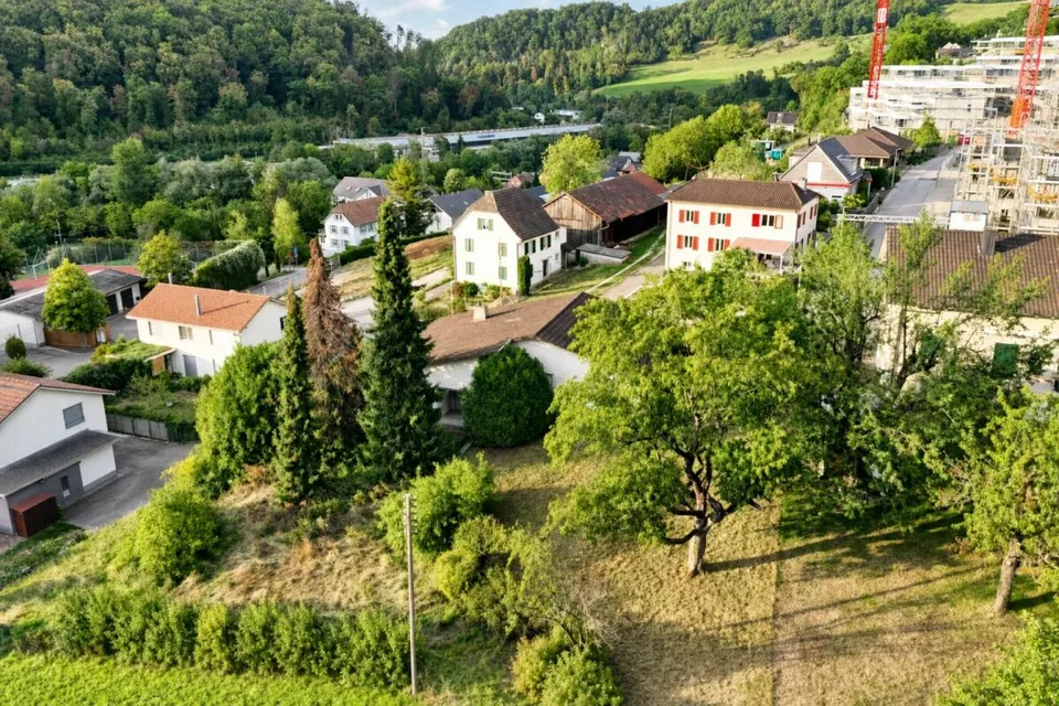 1'507 m2 Bauland an sonniger Lage mit renovationsbedürftigem Einfamilienhaus – Foto 16 von 20