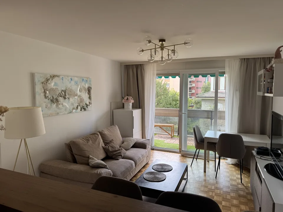 Bel appartement meublé de 2.5 pièces à 30 secondes du lac