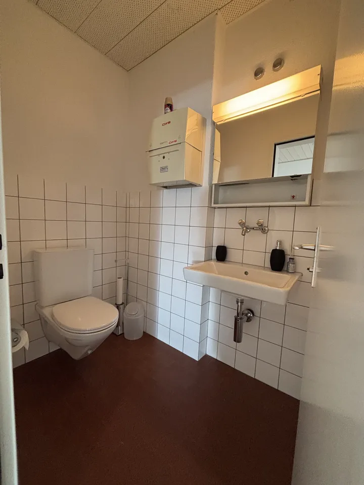 Spacious office space in Lilie Shoppingpoint – photo 8 of 9
