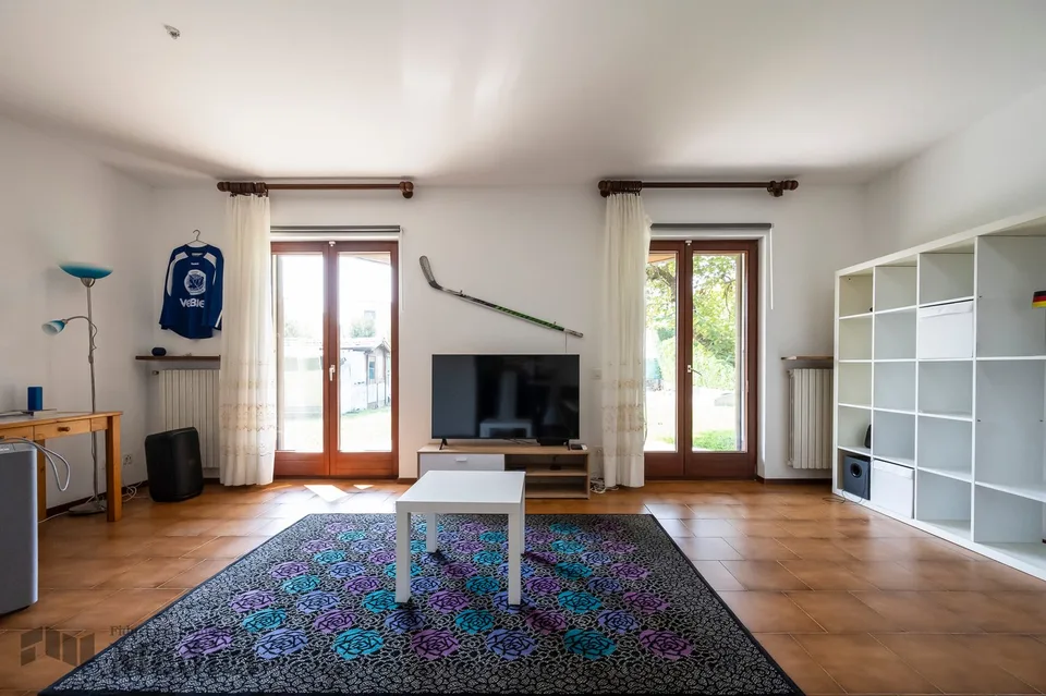 Maison unifamiliale avec grand jardin – photo 3 sur 19