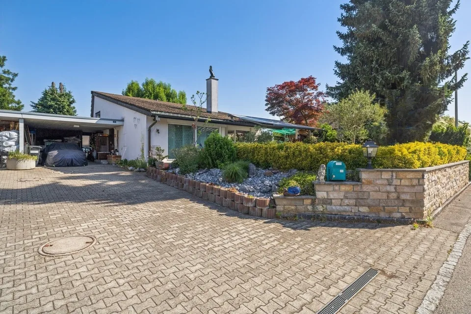 A Home with Charm and Large Garden – photo 7 of 8