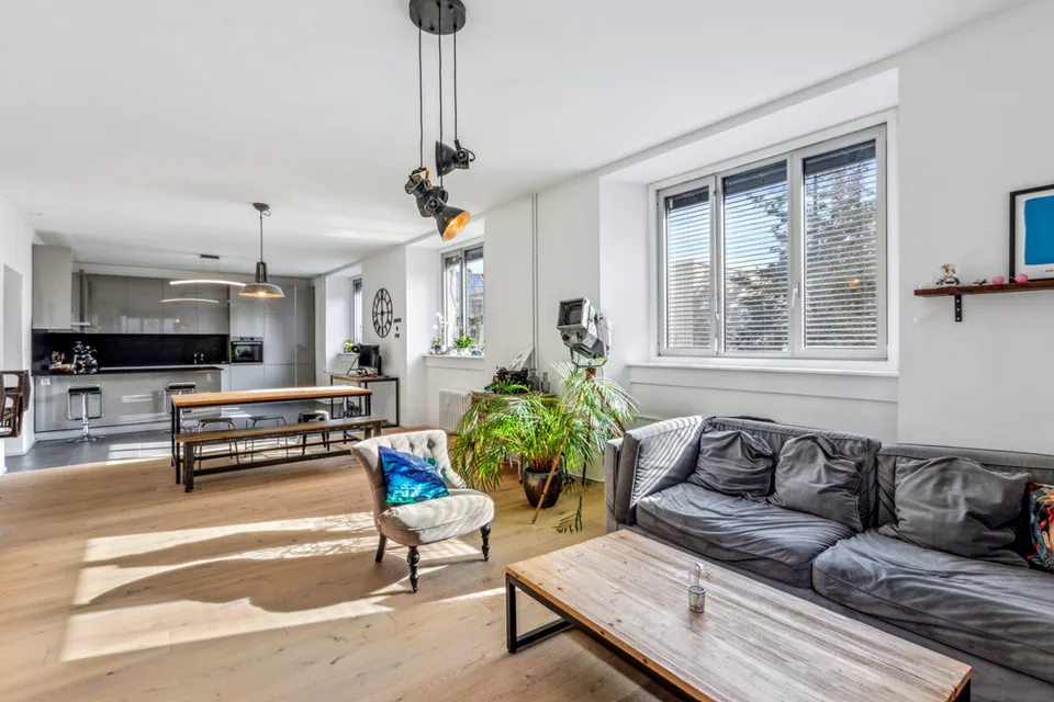 La Chaux-de-Fonds, spacieux appartement de 3,5 pièces (105 m2) avec place de parc extérieure – photo 6 sur 20