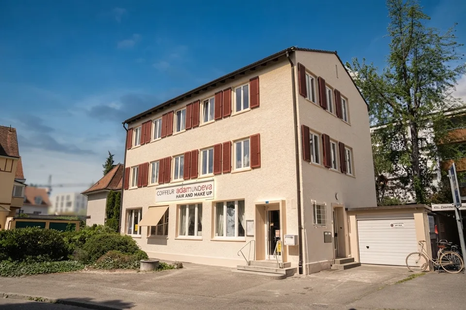 Habitation harmonieuse sur la place Lindenplatz