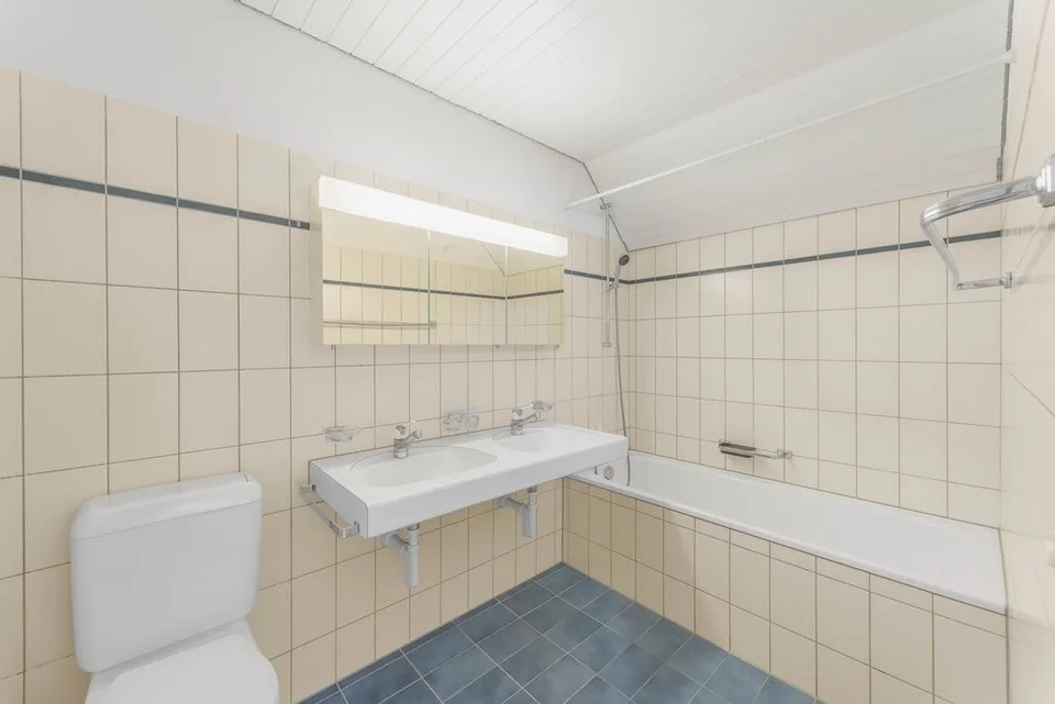 2.5-Zimmer-Wohnung in Aesch ZH zu vermieten